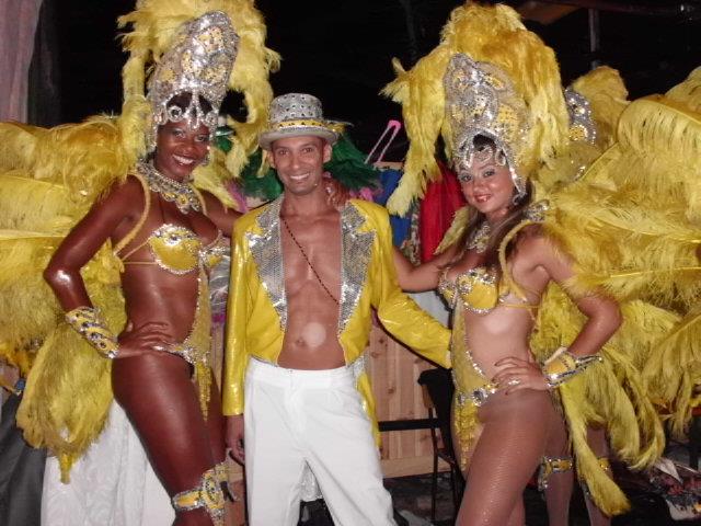 309527_2155995912740_3395583_n